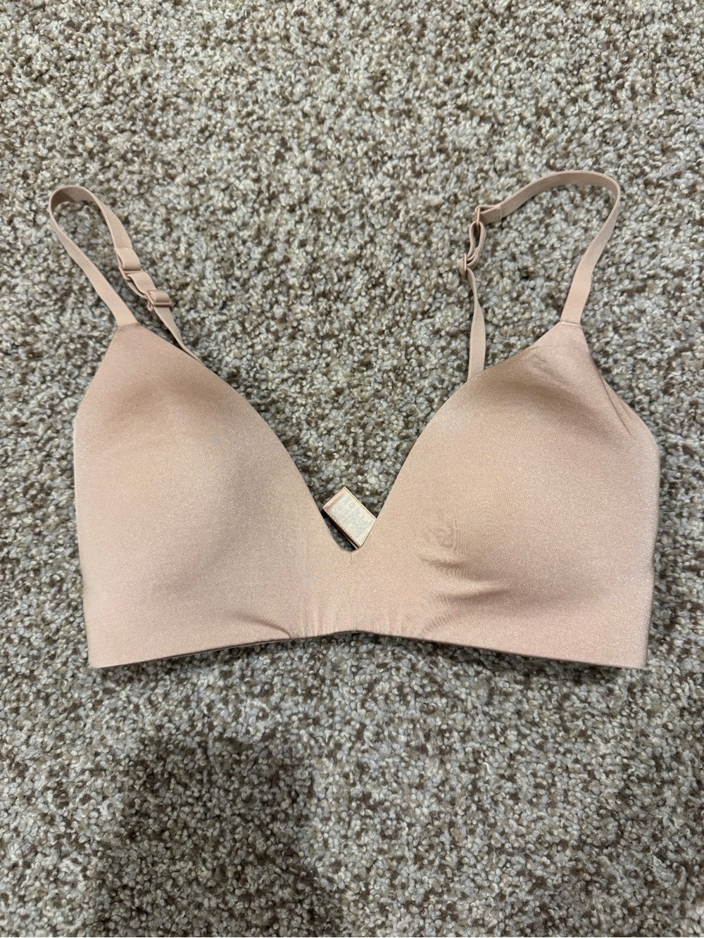 SKIMS Seamless Nude Wireless Demi Bra